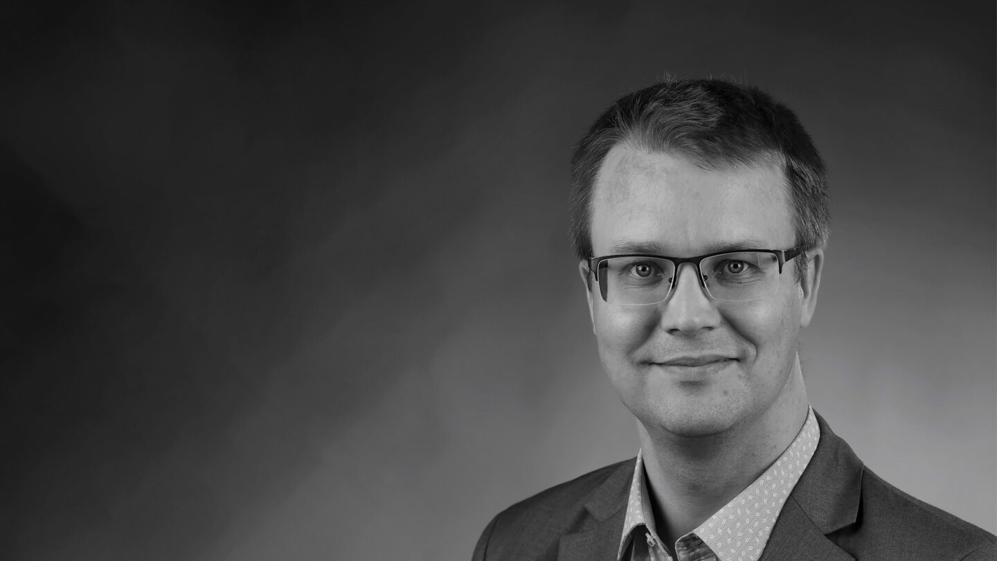 Ville Kronqvist, uutinen