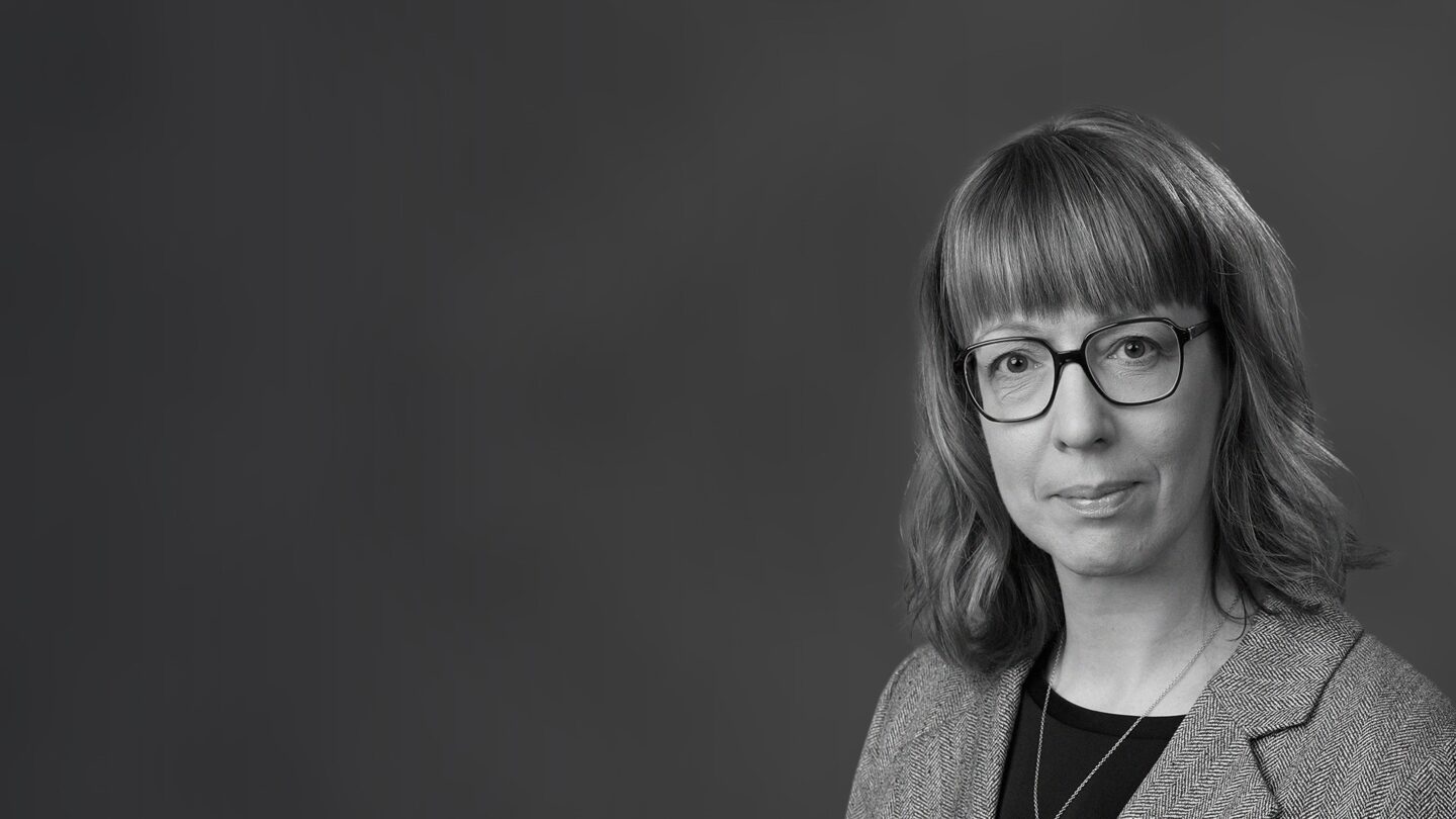 Anne News and Linked in photo